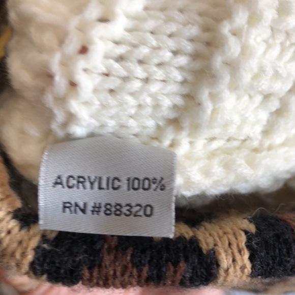 C.C Cheetah Band White Knit Winter Ponytail Headband - Picture 6 of 7